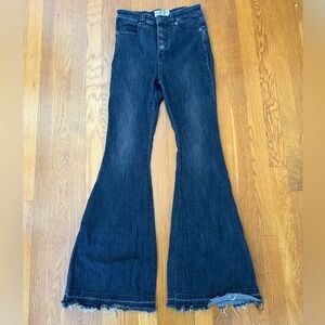 Free People We the Free black grey wash flare raw hem jeans size 27
